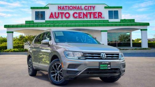 Platinum Gray Metallic 2021 Volkswagen Tiguan 2.0T SE