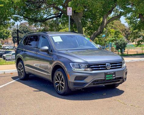 Platinum Gray Metallic 2021 Volkswagen Tiguan 2.0T SE