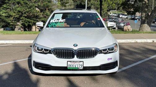 Alpine White 2019 BMW 530e iPerformance
