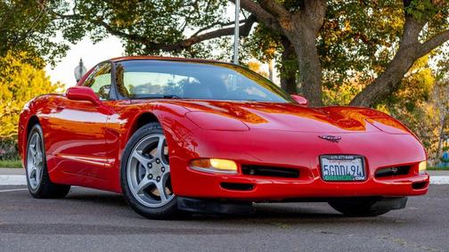 2004 Chevrolet Corvette Base