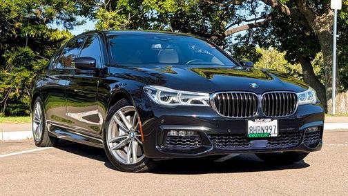 Carbon Black Metallic 2018 BMW 750 i