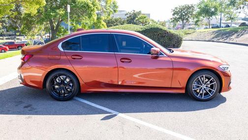 2019 BMW 330 i