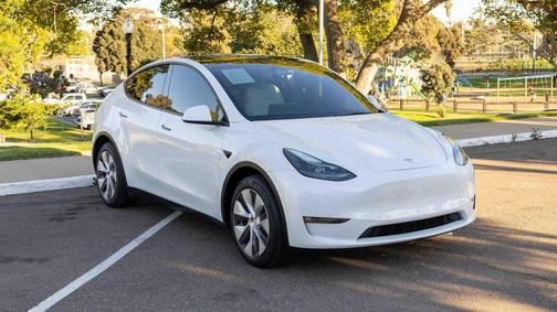 2023 Tesla Model Y Long Range