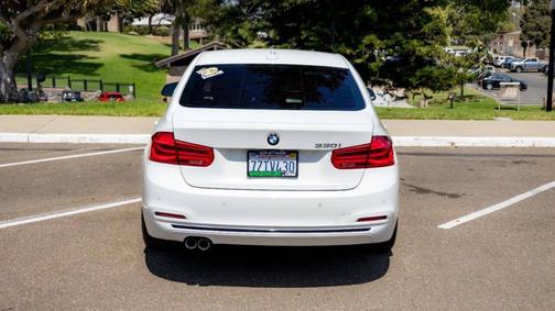 2017 BMW 330 i