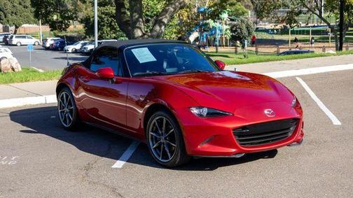 Soul Red 2016 Mazda MX-5 Miata Grand Touring