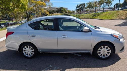 2017 Nissan Versa 1.6 SV
