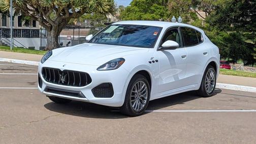 Bianco 2023 Maserati Grecale GT