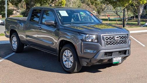 2024 Nissan Frontier SV