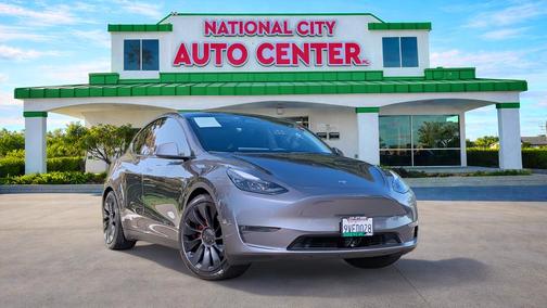 Midnight Silver Metallic 2023 Tesla Model Y Performance