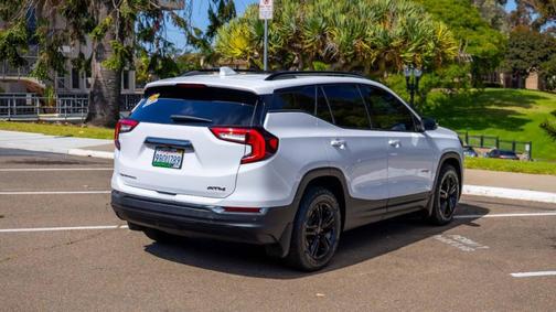 2022 GMC Terrain AT4