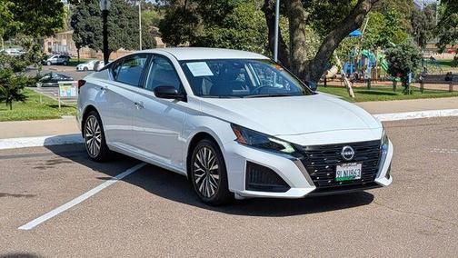 White 2024 Nissan Altima 2.5 SV