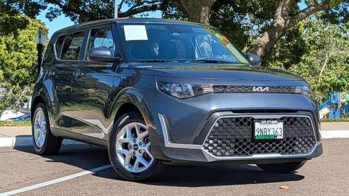 Gravity Gray 2024 Kia Soul LX