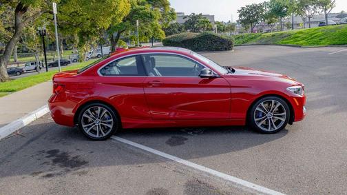 2015 BMW 228 i