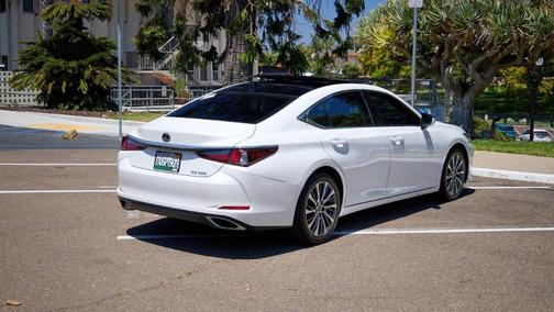 2020 Lexus ES 350 Base