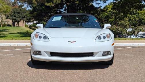 Arctic White 2005 Chevrolet Corvette