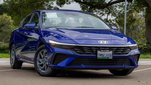 2024 Hyundai ELANTRA SEL