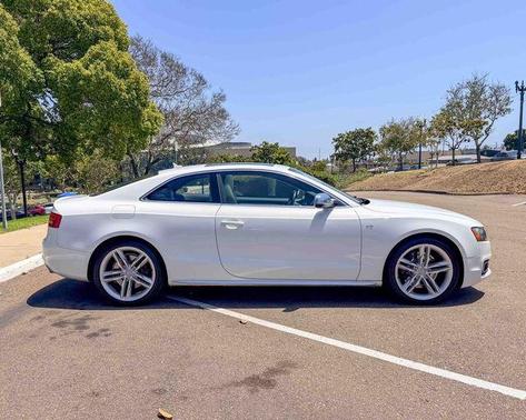 Glacier White Metallic 2012 Audi S5 4.2 Prestige quattro