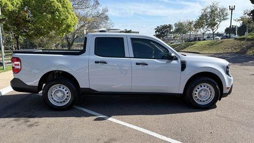 Space White Metallic 2025 Ford Maverick XL