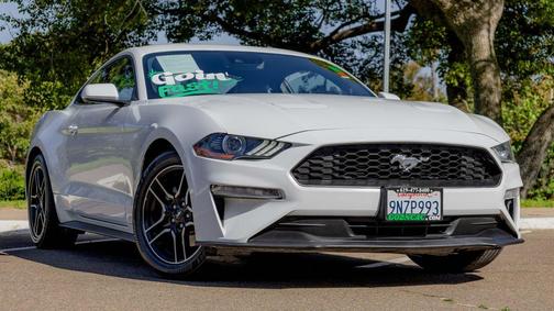 2022 Ford Mustang EcoBoost Premium