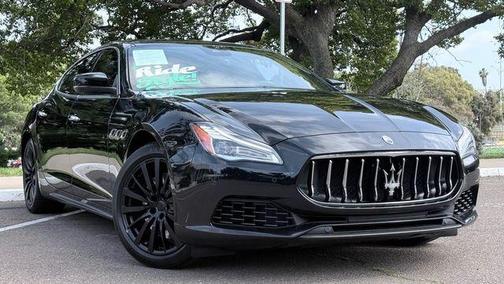 Black 2018 Maserati Quattroporte S