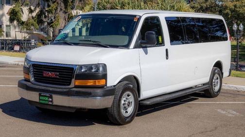2015 GMC Savana 3500 LS w/1LS