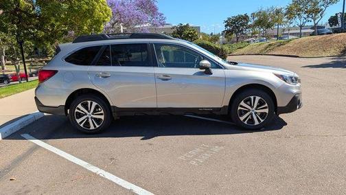 Tungsten Metallic 2019 Subaru Outback 2.5i Limited