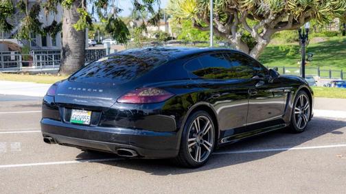 2013 Porsche Panamera 4