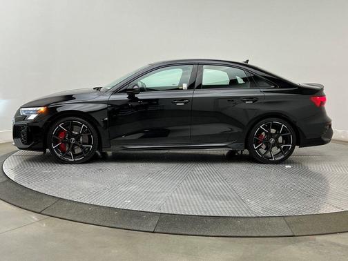 2022 Audi RS 3 TFSI quattro S tronic