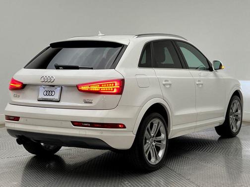 2017 Audi Q3 2.0T Premium Plus