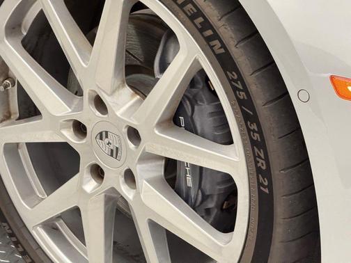 2025 Porsche Panamera Base