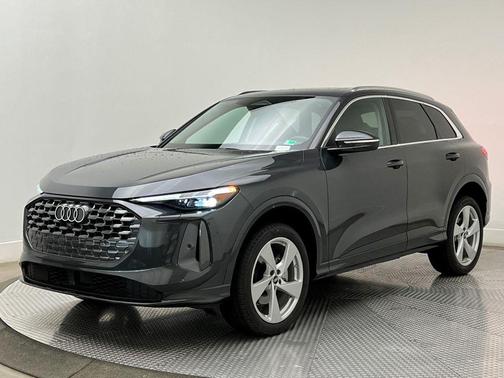2025 Audi Q5 Premium Plus TFSI quattro S tronic