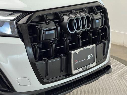 2025 Audi Q7 45 Premium Plus