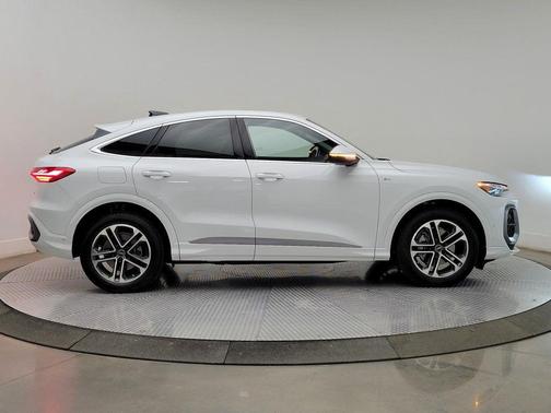 2025 Audi Q5 Prestige TFSI quattro S tronic