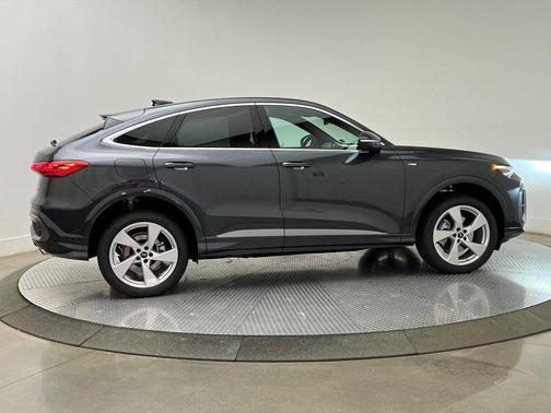 2025 Audi Q5 Premium Plus TFSI quattro S tronic