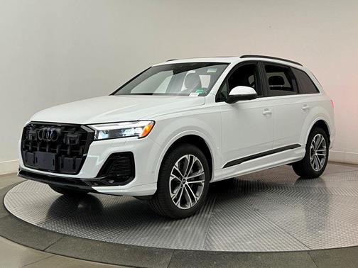 2026 Audi Q7 45 Premium