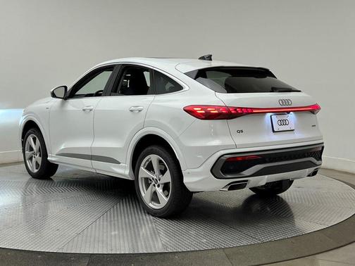 2025 Audi Q5 Premium Plus TFSI quattro S tronic