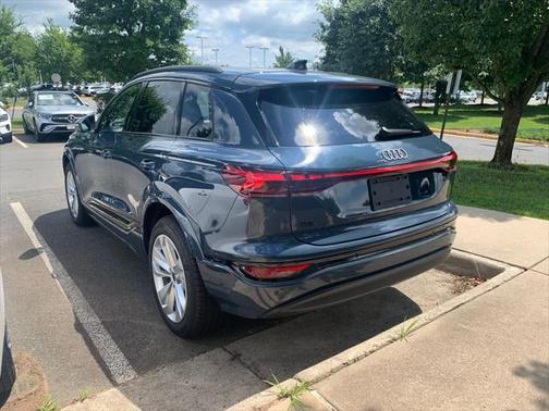 2025 Audi Q6 e-tron Premium Plus