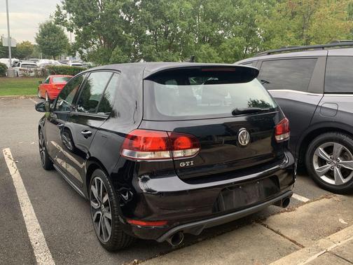2014 Volkswagen GTI Wolfsburg Edition