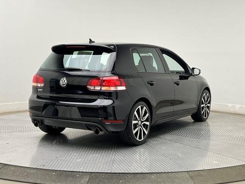 2014 Volkswagen GTI Wolfsburg Edition