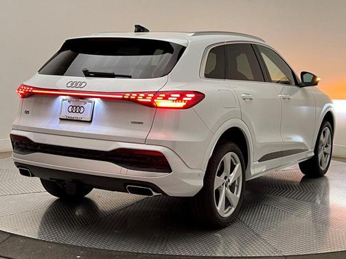 2025 Audi Q5 Premium Plus TFSI quattro S tronic