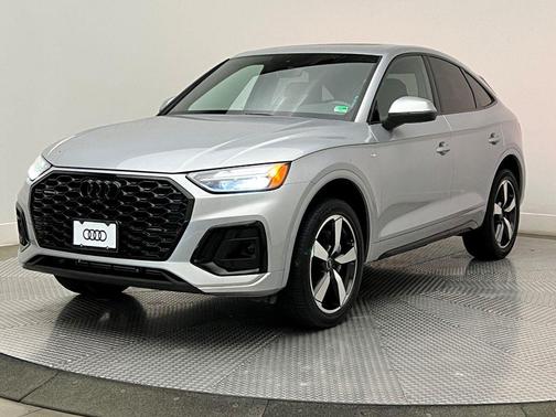 2022 Audi Q5 45 S line Premium Plus