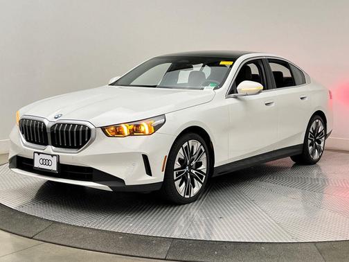 2024 BMW 530 i xDrive