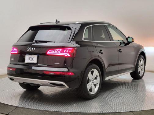 Black Metallic 2019 Audi Q5 2.0T Premium Plus