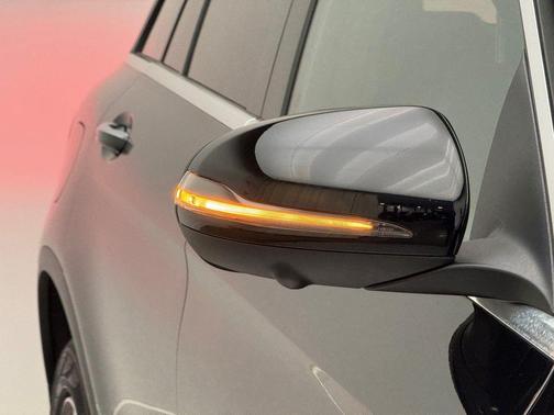 2021 Mercedes-Benz GLC 300 4MATIC