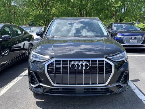 Mythos Black Metallic 2024 Audi Q3 45 S line Premium Plus