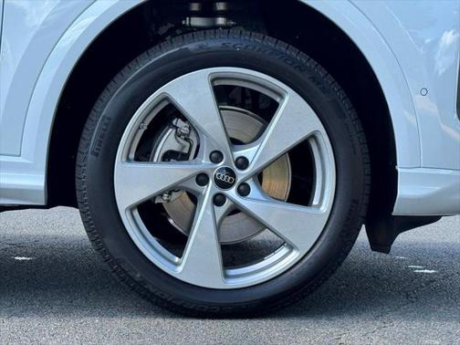 2025 Audi Q5 Premium Plus