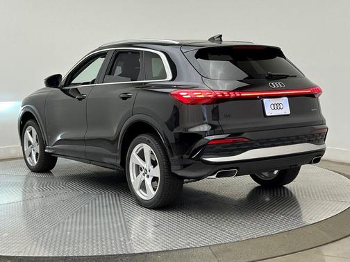 2025 Audi Q5 Premium Plus TFSI quattro S tronic