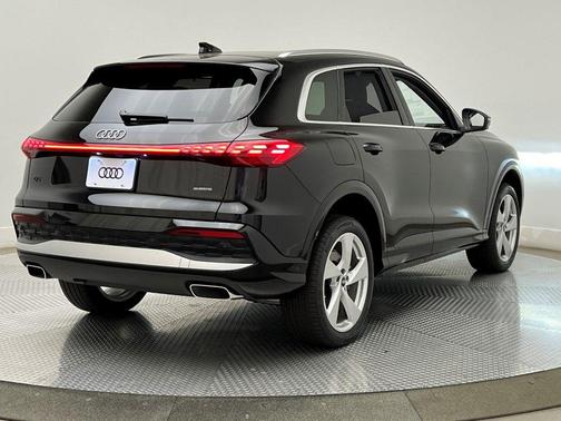 2025 Audi Q5 Premium Plus TFSI quattro S tronic