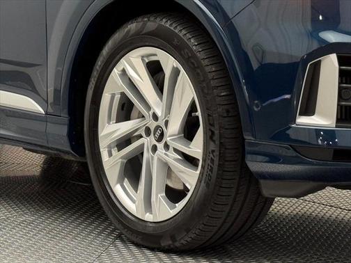 2022 Audi Q7 55 Prestige