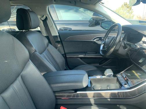 2023 Audi A8 L 55 TFSI quattro Tiptronic